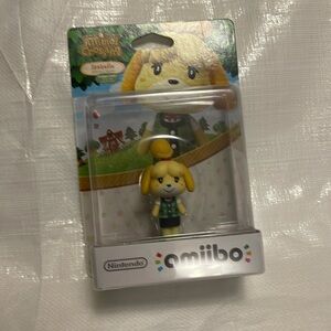 Isabelle amiibo in box
